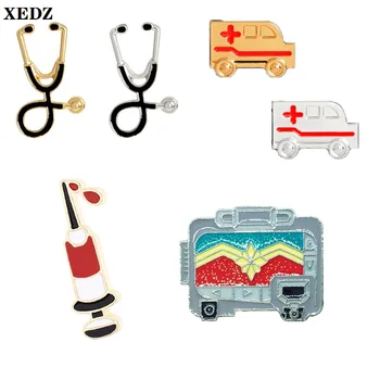 XEDZ medicīnas iekārtas emaljas pin stethoscope neatliekamās medicīniskās palīdzības šļirces, pirmās palīdzības komplektu, mugursoma žetons atloks, rotaslietas broša