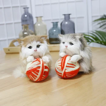 Simulācijas kaķis plīša rotaļlieta spēlē bumbu kaķis gudrs simulācijas dzīvnieku lelle dzimšanas dienas svētku dāvana lelle apdare