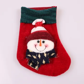 Mazās Ziemassvētku Zeķes Karikatūra Santa Claus, Sniegavīrs, Ziemassvētku Zeķes Apdare Jauno Gadu Konfektes Somas Santa Maisi Jaunā Gada Dāvanas