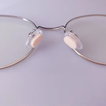 4 Pāri Pašlīmējošās Briļļu Deguna Spilventiņi Unisex Mīksts Putu Deguna Spilventiņi Anti-Slip Briļļu Deguna Spilventiņi Plānas Nosepads Brilles