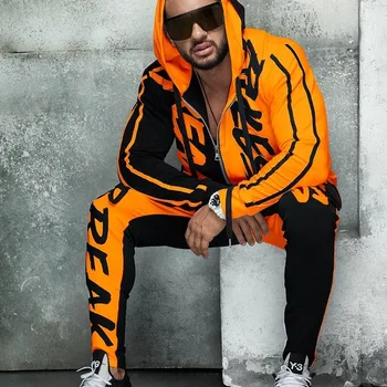 2020. gada rudenī Vīriešu sporta tērps 2pieces kapuci Gadījuma burtu krāsu saskaņošanas personalizētu hip hop rāvējslēdzēju jaka vīriešu sporta kostīms
