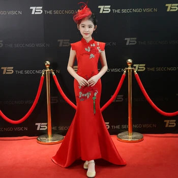 Red Kids Dzimšanas Dienas Svinības Kleitas Qipao Meitenes Sārņu Princese Izšuvumi Ķīnas Vakara Kleita Cheongsam Jauno Gadu Bērnu Drēbes