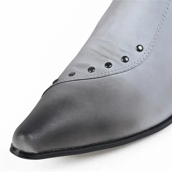 Sepatu pria vīriešu kurpes slēptās augstu papēži, kas papildināti ar radzēm mokasīni norādīja toe kleita oxford kurpes vīriešiem vīriešu
