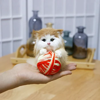 Simulācijas kaķis plīša rotaļlieta spēlē bumbu kaķis gudrs simulācijas dzīvnieku lelle dzimšanas dienas svētku dāvana lelle apdare