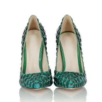 Jaunu un Seksīgu Zaļo dimantu norādīja toe Metāla Čūska Papēži kāzu kurpes Norādīja Toe zaļā rhinestones zelta čūska papēža kurpes sieviete