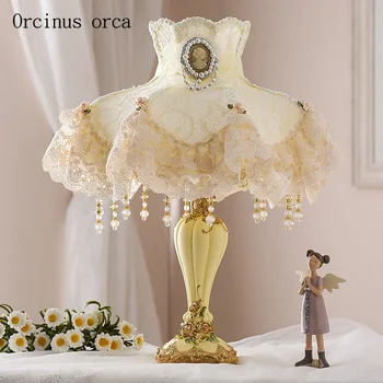 Korejas sapnis Mežģīņu galda lampas Princese numurs meitenes guļamistabas gultas lampa Eiropas siltu saldo auduma galda lampas bezmaksas piegāde