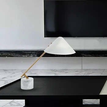 Ziemeļvalstu modes galda lampa pēc mūsdienu vienkāršu pētījumu personalizētu viesistabā, dizainers gultas guļamistabas gultas, galda, lampas