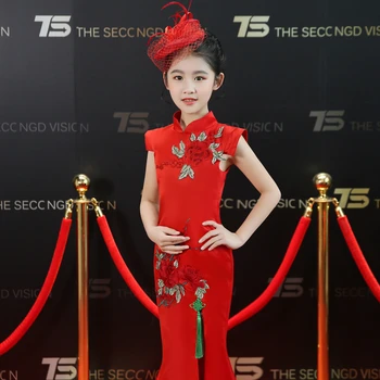 Red Kids Dzimšanas Dienas Svinības Kleitas Qipao Meitenes Sārņu Princese Izšuvumi Ķīnas Vakara Kleita Cheongsam Jauno Gadu Bērnu Drēbes