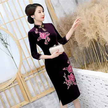 Elegants Embroiedered Samta Īss Cheongsam Pusi Piedurknēm Ķīniešu Kleita Vakarā Qipao Ziemas 5XL Plus Lieluma Sieviešu Apģērbu