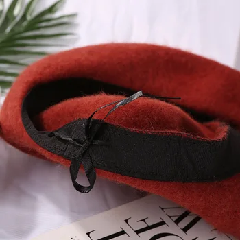 2020 Augstas Kvalitātes Elegants Sieviešu Berete Ziemā Silts Sieviešu Britu Stilā Lady Gleznotājs Sunīti Cepures tīrtoņa Krāsu Vairumtirdzniecības sarkana berete