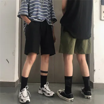 Arī klasiskajā 2020. gada Vasaras Valkāt Hong Kong Stila Pāriem, Universāls Ikdienas Īsās Džinsi Vīriešu Populāro Zīmolu 