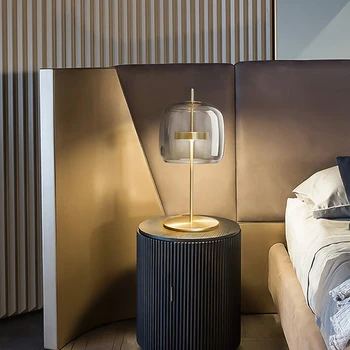 Mūsdienu Ziemeļvalstu Radošo Stikla LED Galda Lampas dizainers vienkārši guļamistabas gultas, Galda, Gaismas, Dekori dzīvo jamo istabu Guļamistaba, mājas Dekoru