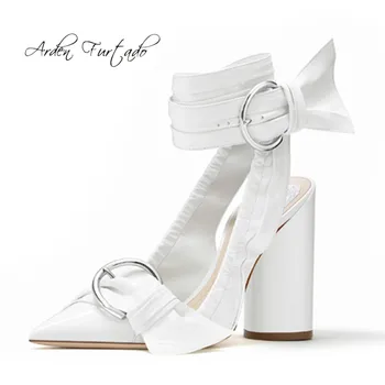 Arden Furtado 2019 vasaras seksīgas augstpapēžu kurpes 9cm potītes siksna puse kurpes sievietei elegantā chunky 9cm papēži sieviešu kurpes sandales baltā