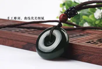 Smalkas Rotaslietas Hetian Qing ,balta ,melna Jade Ķīnas pogas stila kulons Svētību Drosmīgs miera Kaklarota