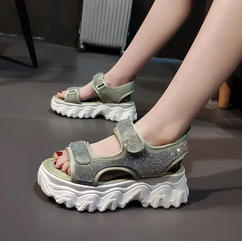 Jaunu pasaku stilā vizuļi Romiešu sandales sporta muffin biezu grunts Velcro sieviešu vasaras savvaļas tētis apavi, plakana apakšējā Z482